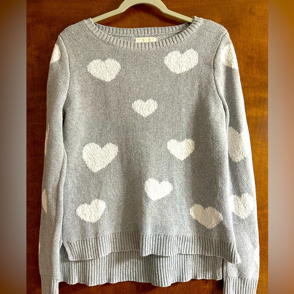 Gray Heart Pattern Sweater - image 6
